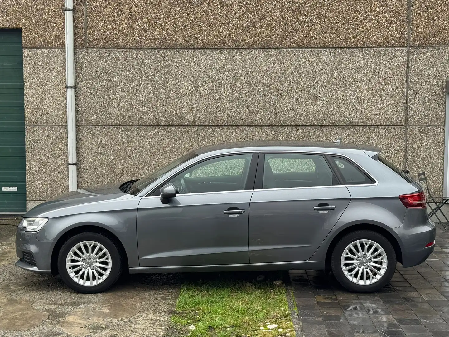 Audi A3 A3 Sportback 1.6 TDi S-Tronic 2017 Gps Airco Euro6 Grijs - 2