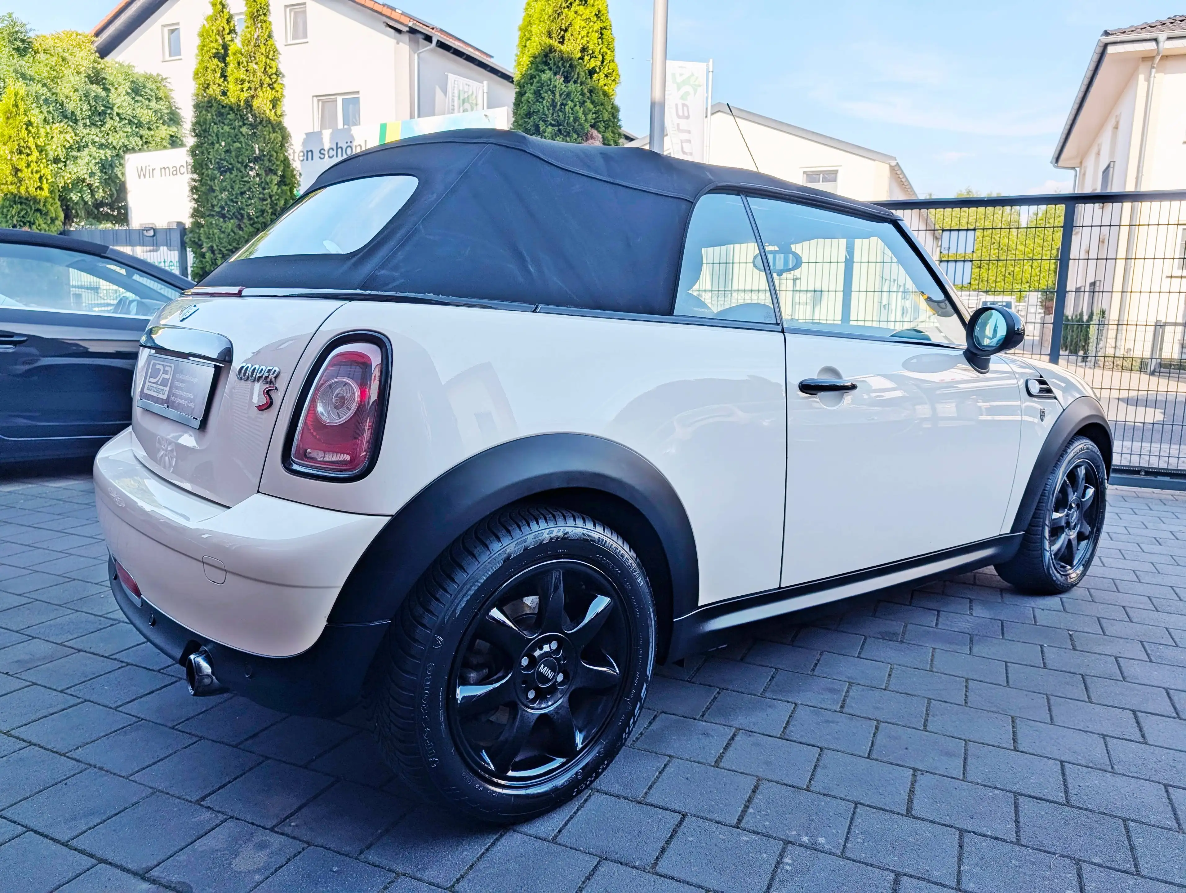 MINI Cooper Cabrio Mini Cooper Cabrio 1.6 "Edition" *TEILLEDER/PDC/KLIMA* — photo 5