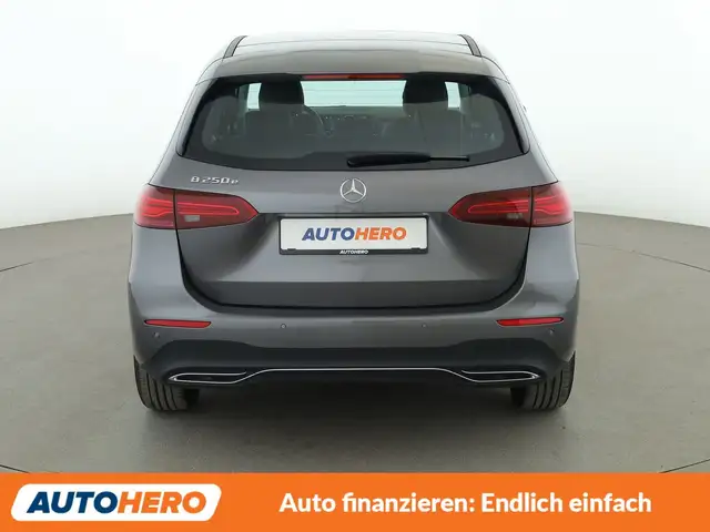 Mercedes-Benz B-Class view 5