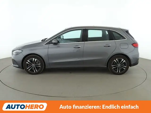 Mercedes-Benz B-Class view 3