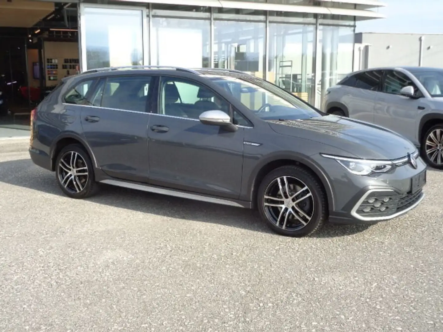Volkswagen Golf Variant 2,0 TDI DSG 4MOTION *AHK Grau - 2