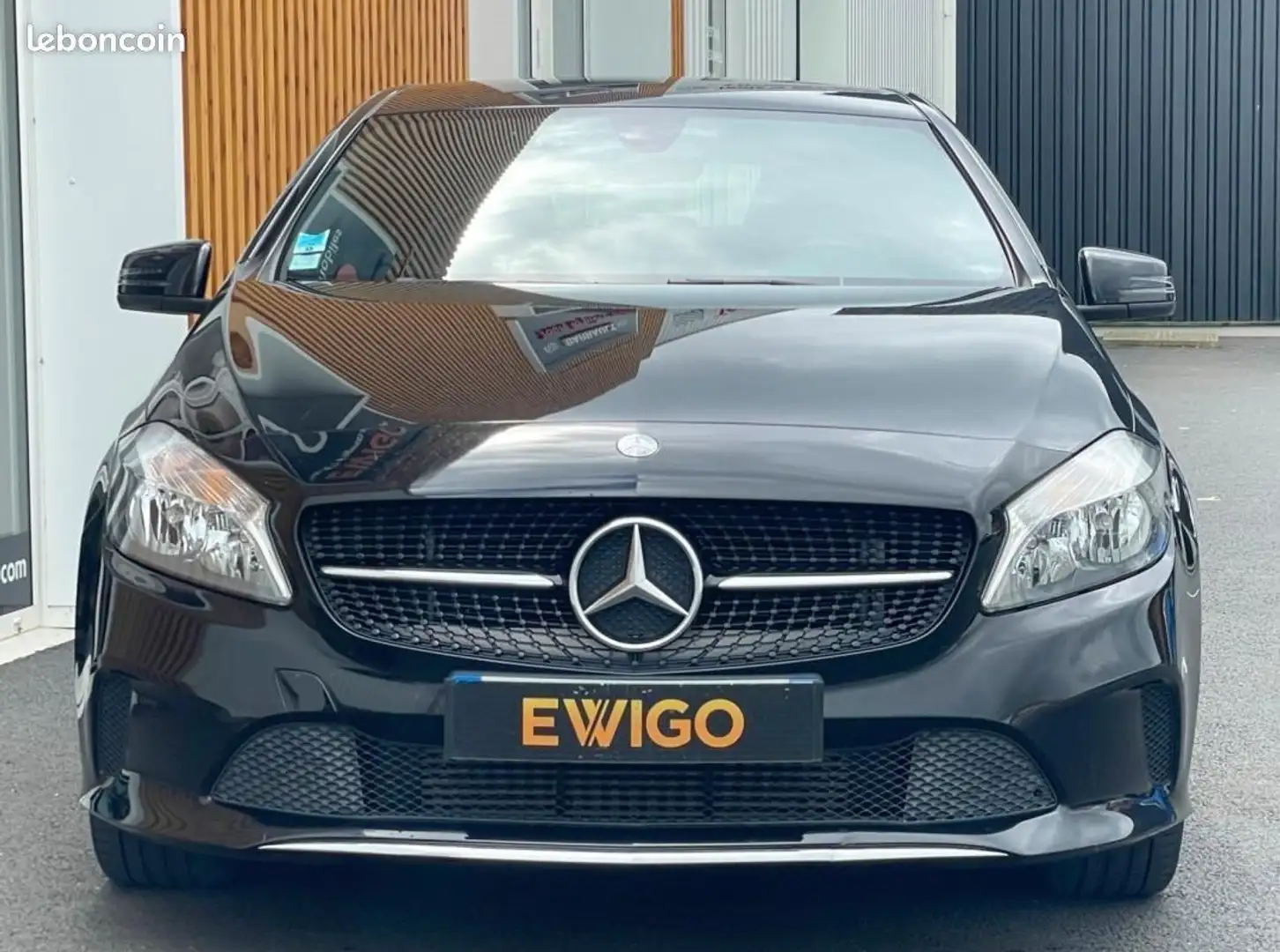 Mercedes-Benz A 160 Mercedes 1.6 160 100 INSPIRATION CAMERA DE RECUL Noir - 2
