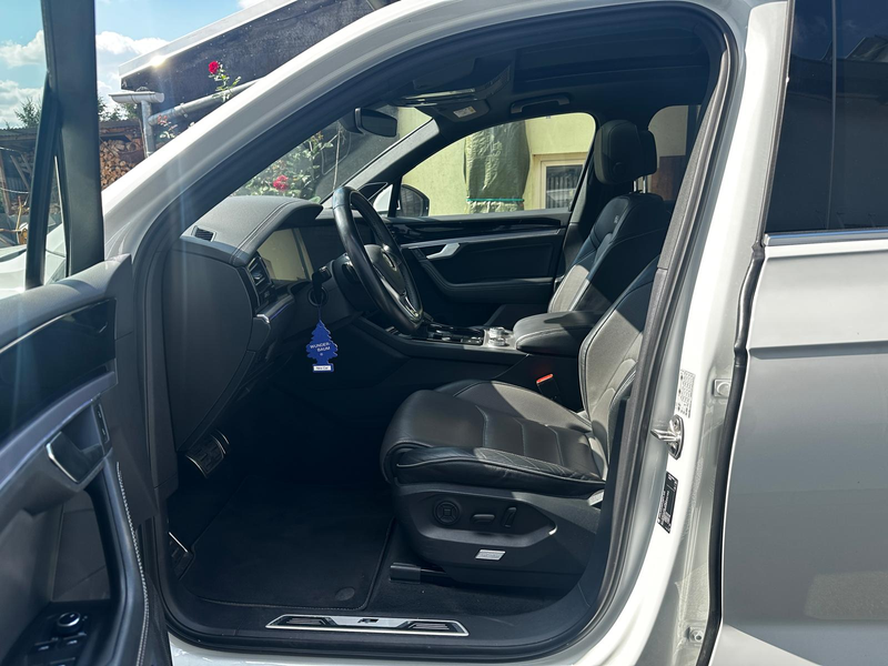 Volkswagen Touareg R-Line 4Motion Pano*Kamera*Head-Up*Szh — photo 7