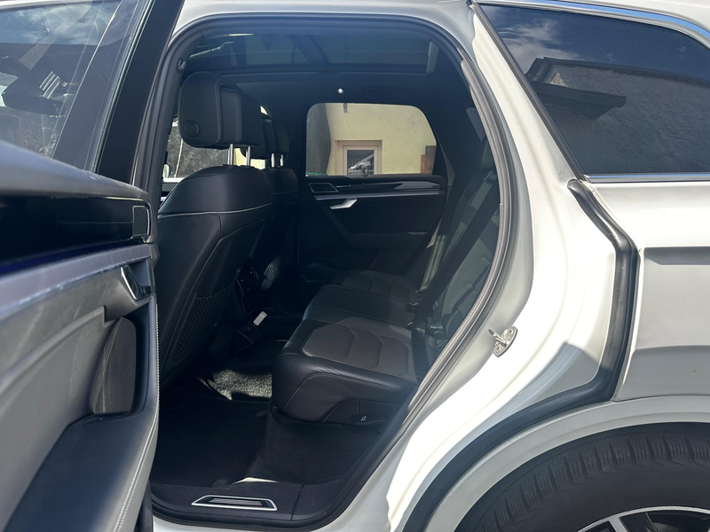 Volkswagen Touareg R-Line 4Motion Pano*Kamera*Head-Up*Szh — photo 8