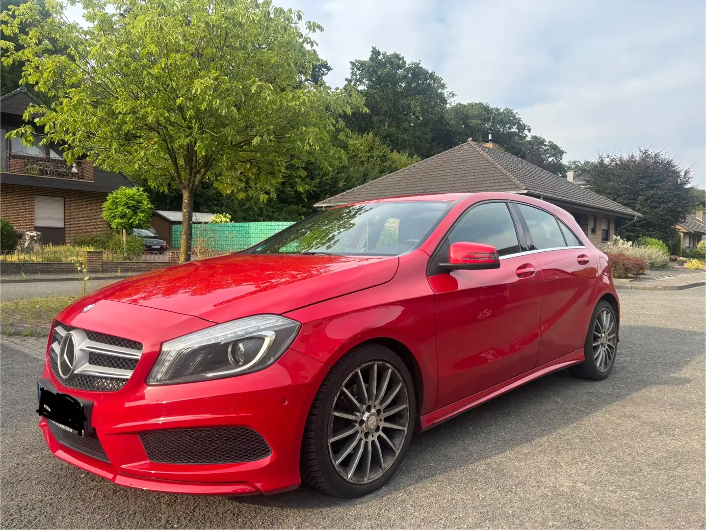Mercedes-Benz A 180 A 180 BlueEfficiency (176.042) Piros - 1