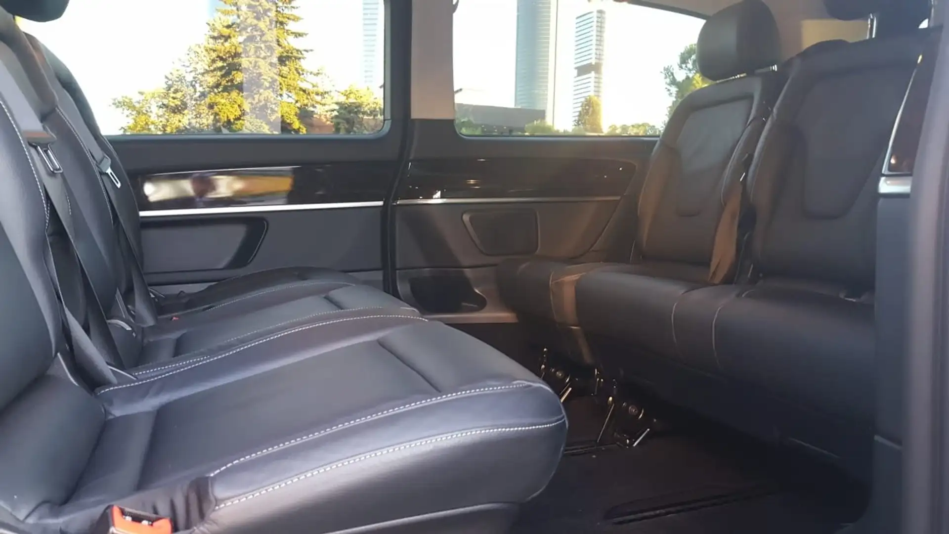 Mercedes-Benz V 250 250d Largo Avantgarde Negro - 1