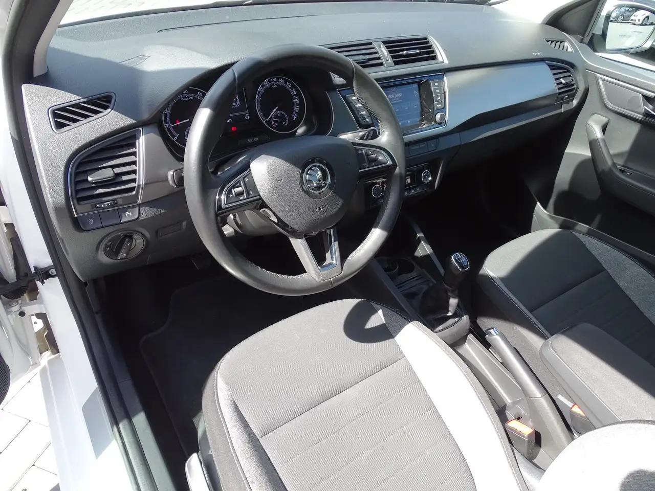 Skoda Fabia 1.0 Drive 125 Best Of LED Navi Panorama, миниатюра 9