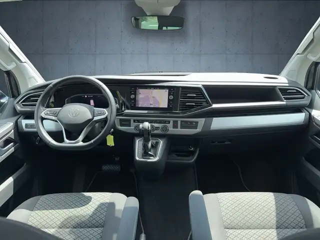 Volkswagen California view 11