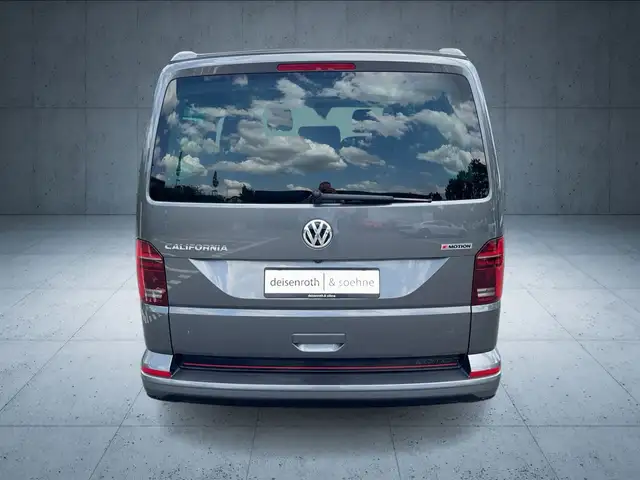 Volkswagen California view 4