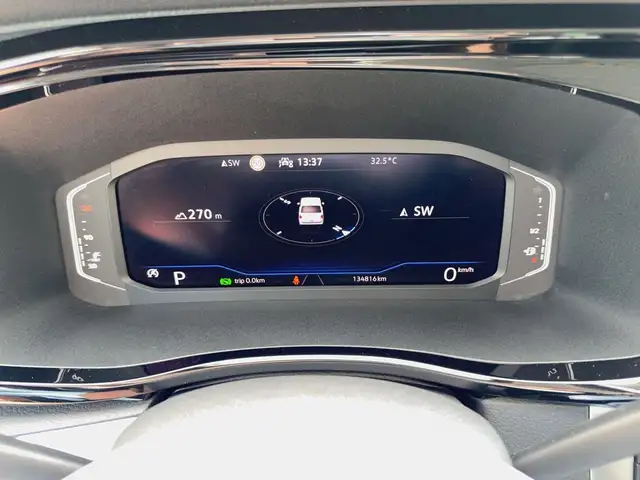 Volkswagen California view 10