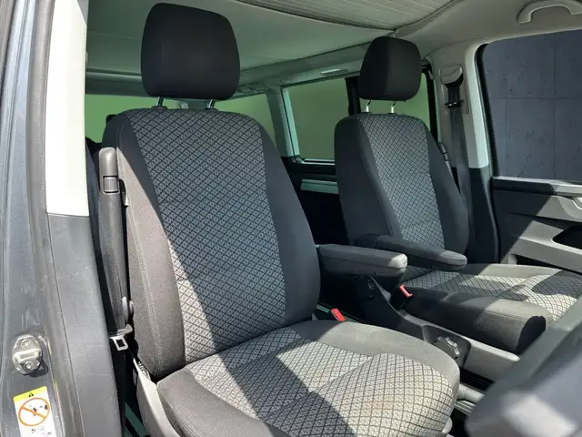 Volkswagen California view 15