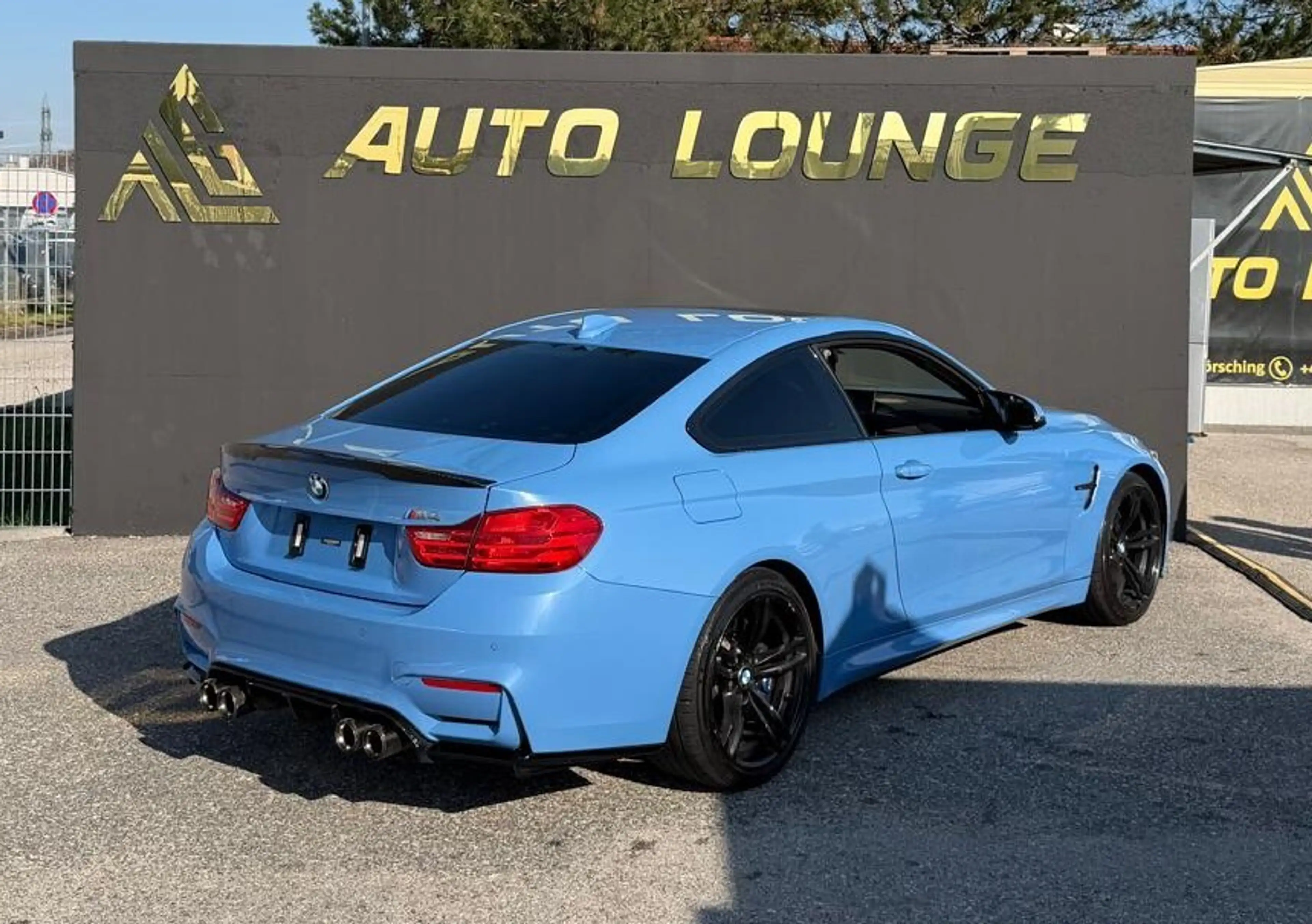 BMW M4 — photo 7