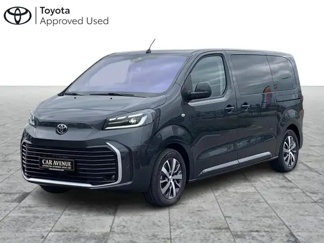 Toyota Proace FAMILY 8 PLACES