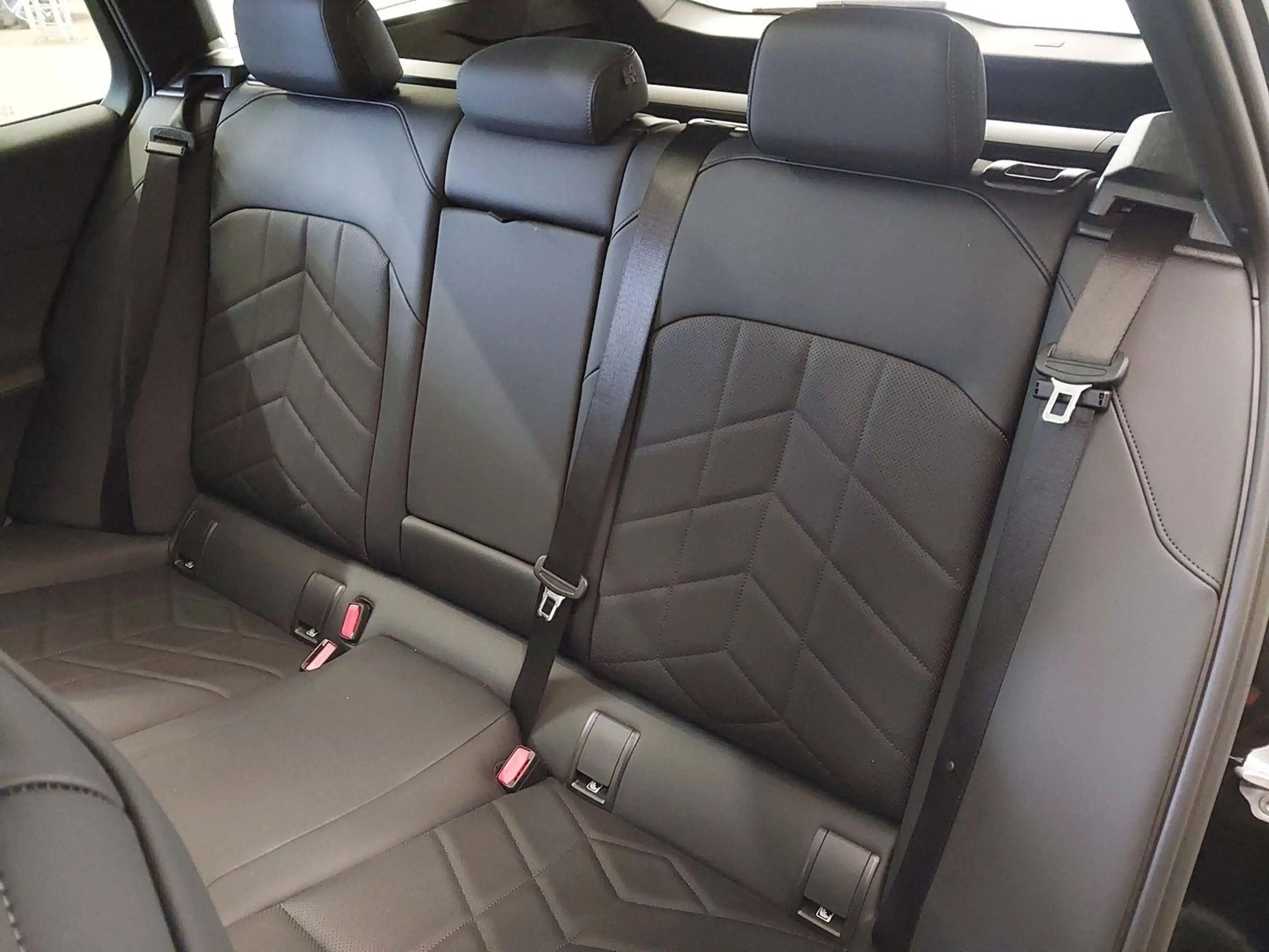 BMW 520 d Touring M Sport || Head-Up AHK Pano-Glasdach — photo 10