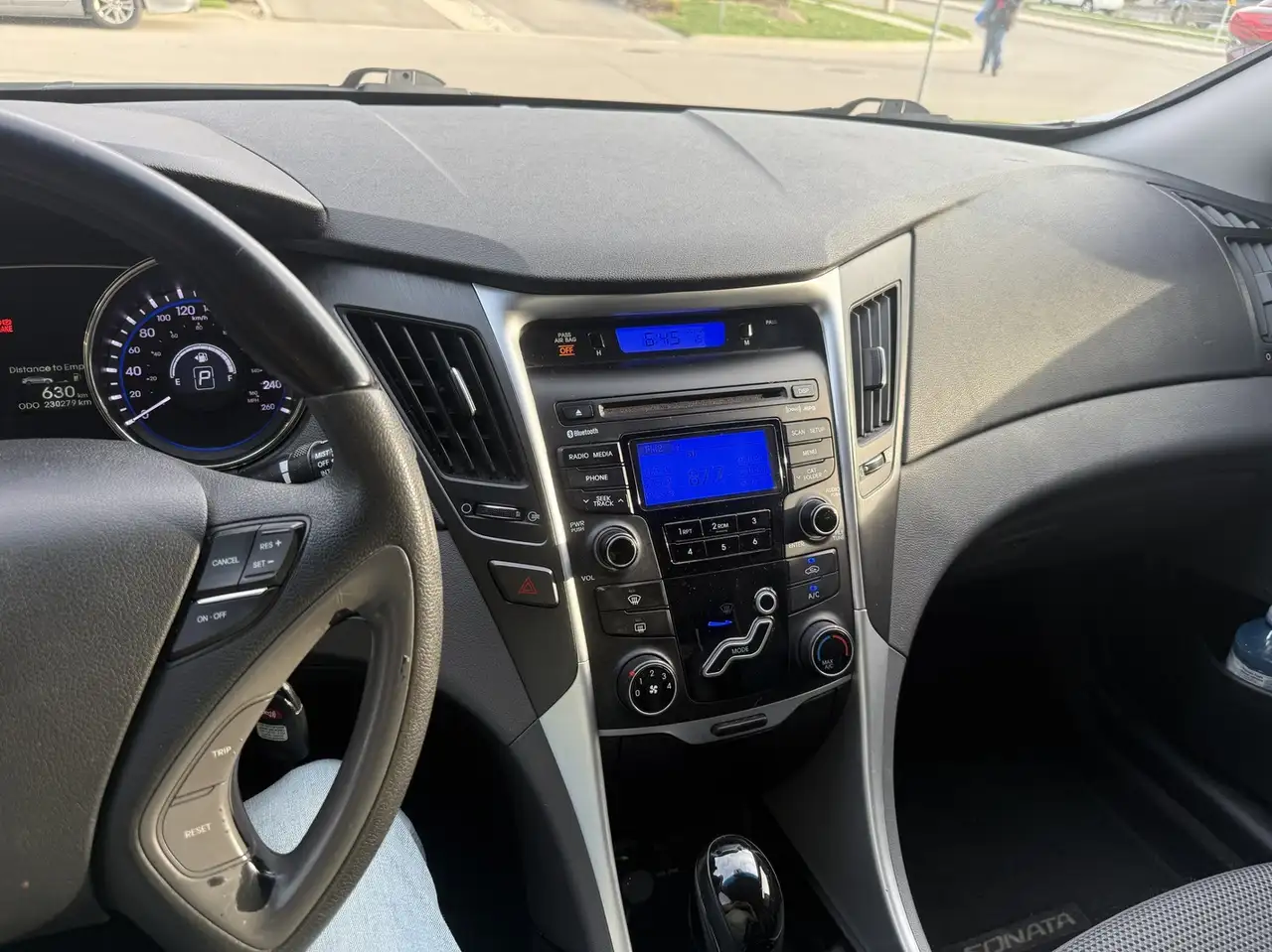 Hyundai SONATA снимка Hyundai SONATA