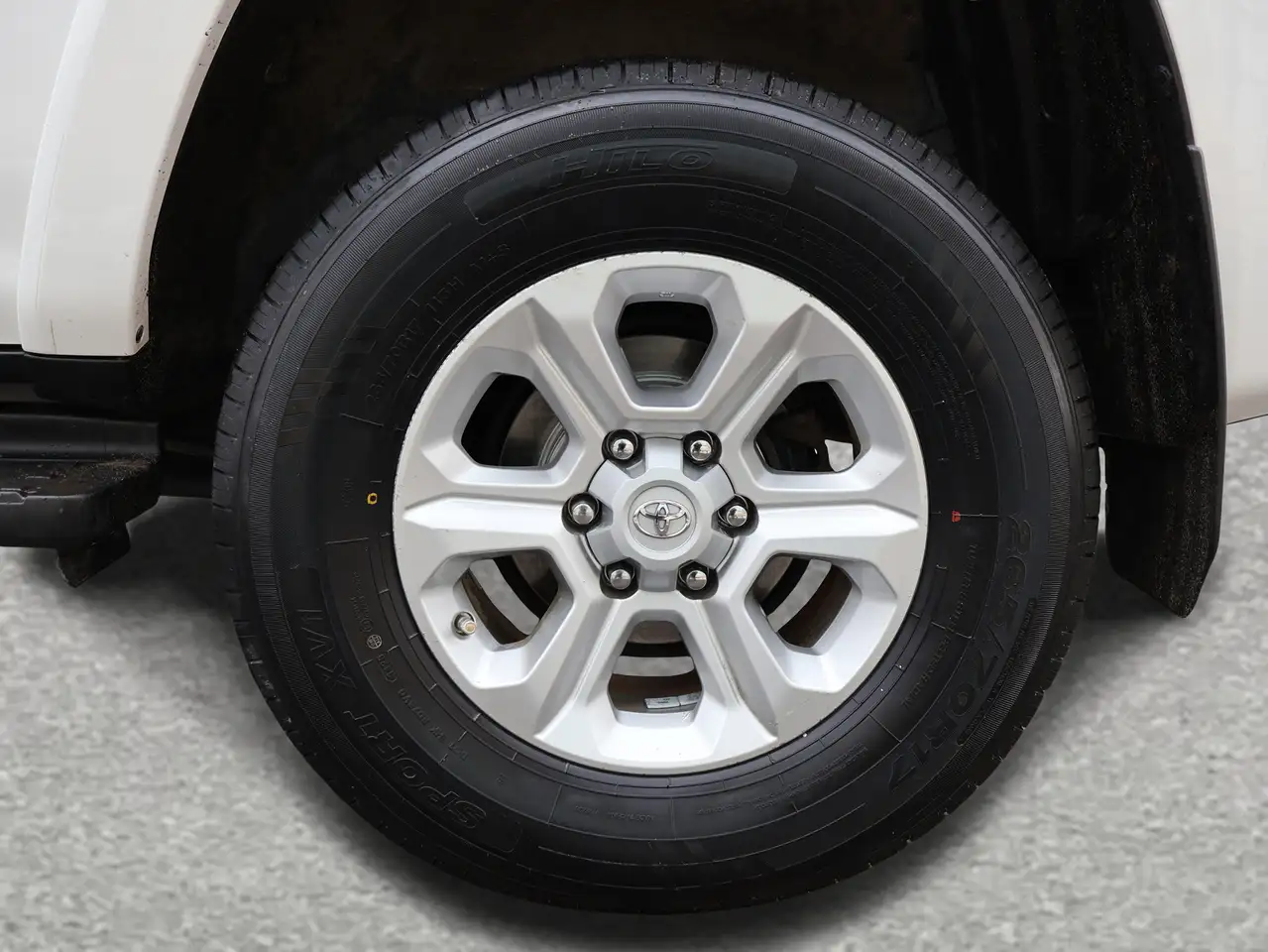 Toyota 4-Runner снимка Toyota 4-Runner