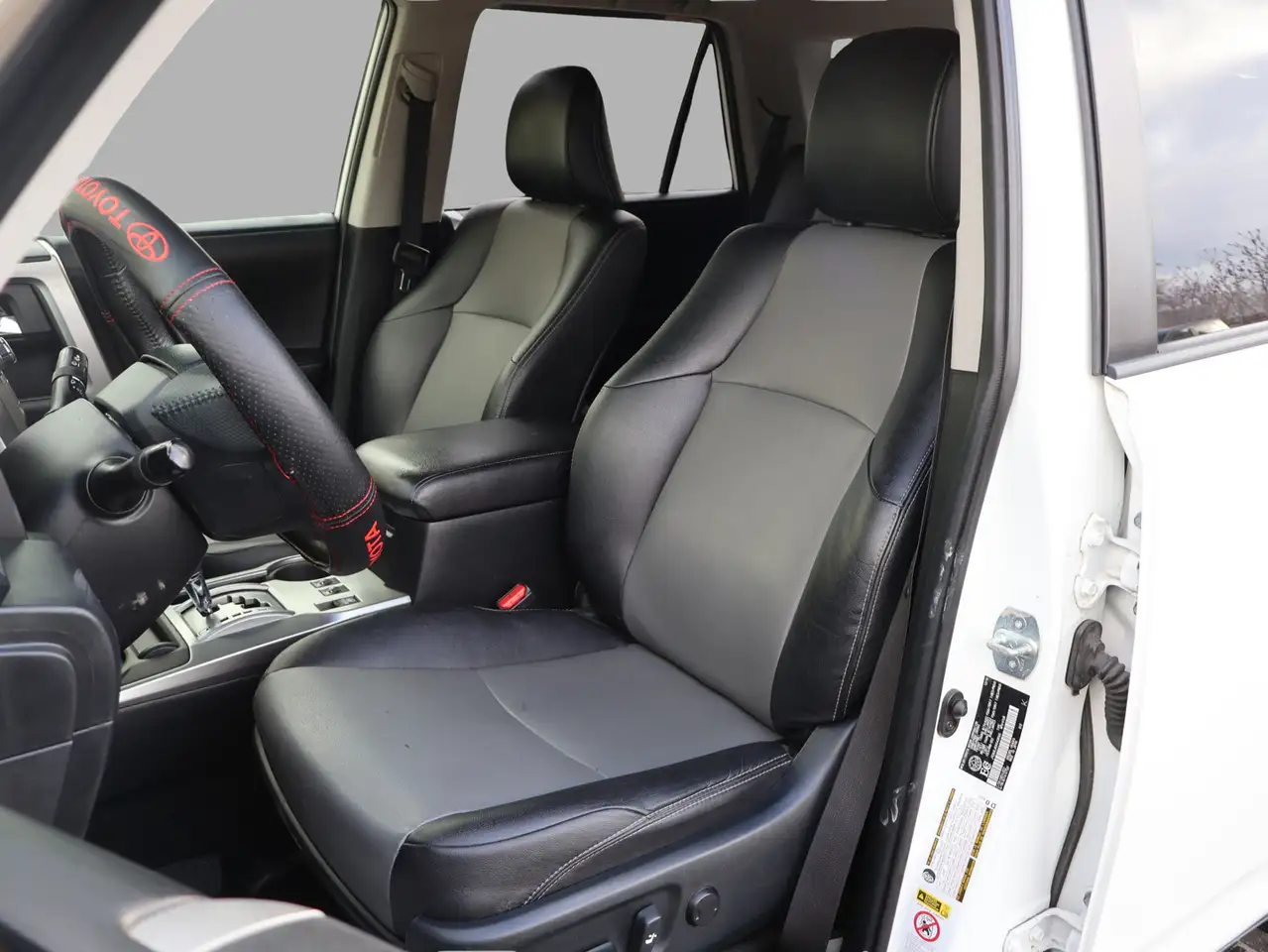Toyota 4-Runner снимка Toyota 4-Runner