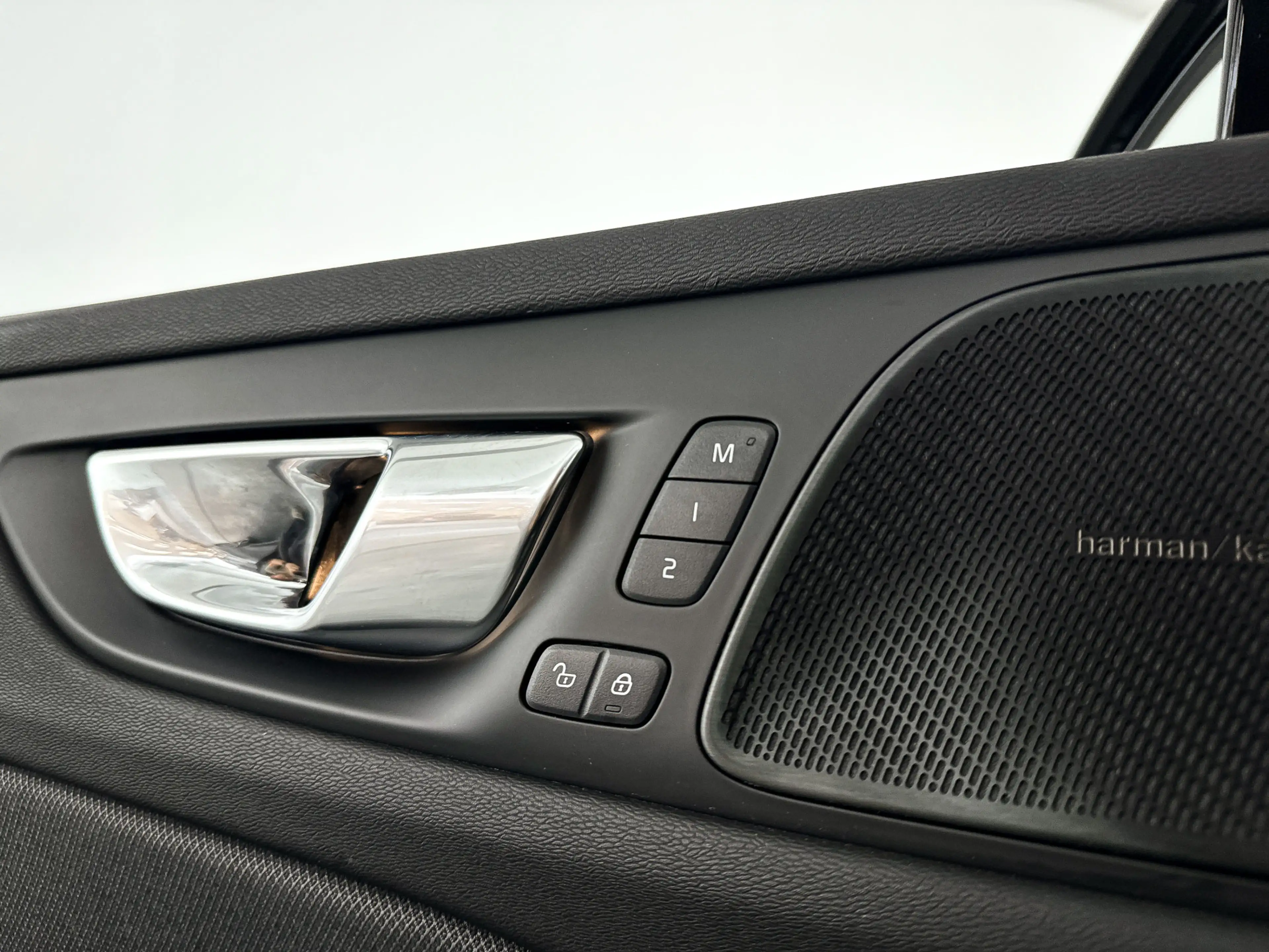 Volvo V60 B3 R-Design | Parkeercamera | Stoel- en stuurverwa — photo 8