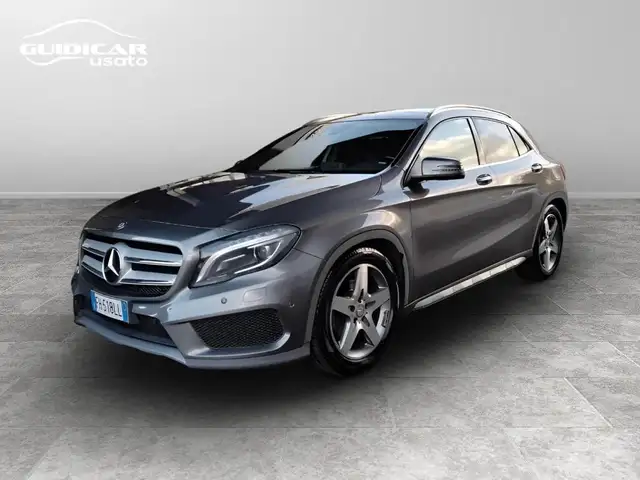 Mercedes-Benz GLA 220 d Premium 4matic 177cv auto