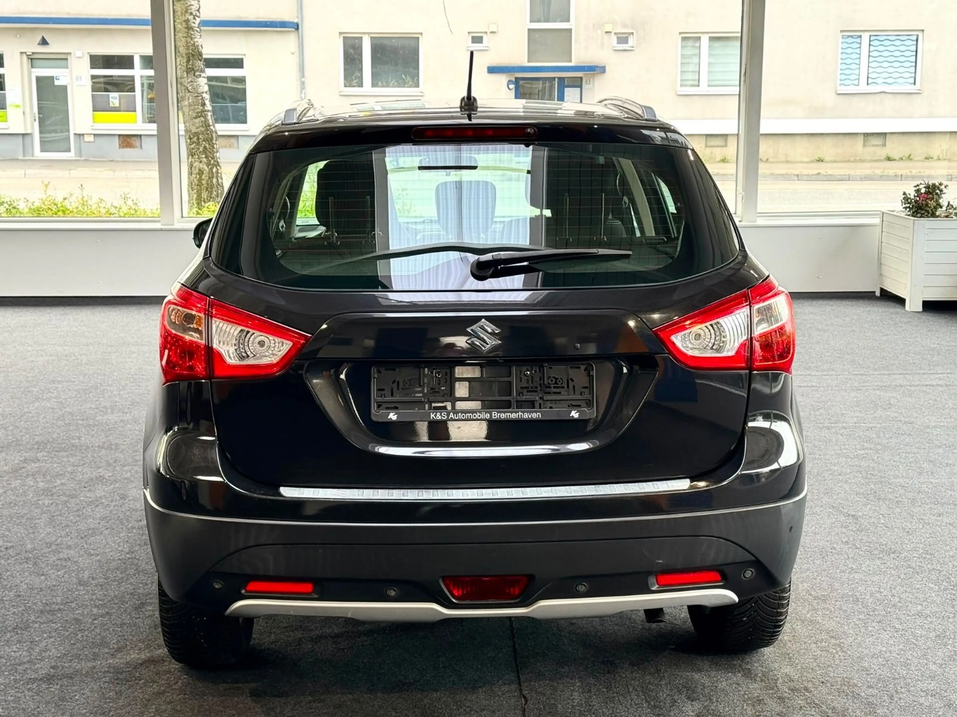 Suzuki SX4 S-Cross 4x4*AUTOM.*SITZH.*PDC*KLIMAA.*ALU* — photo 7