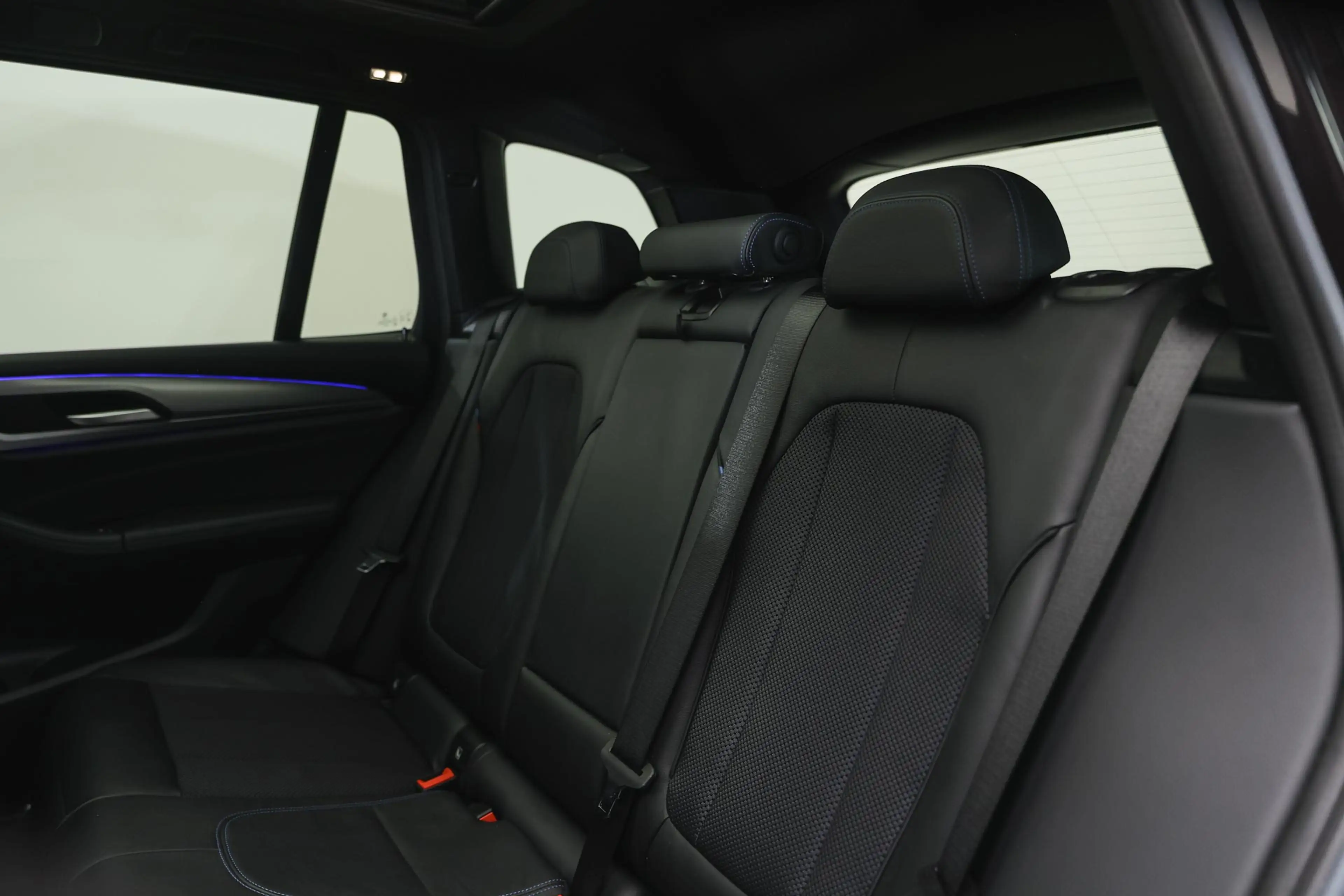 BMW X3 xDrive20i M Sport Automaat / Panoramadak / Sportst — photo 12