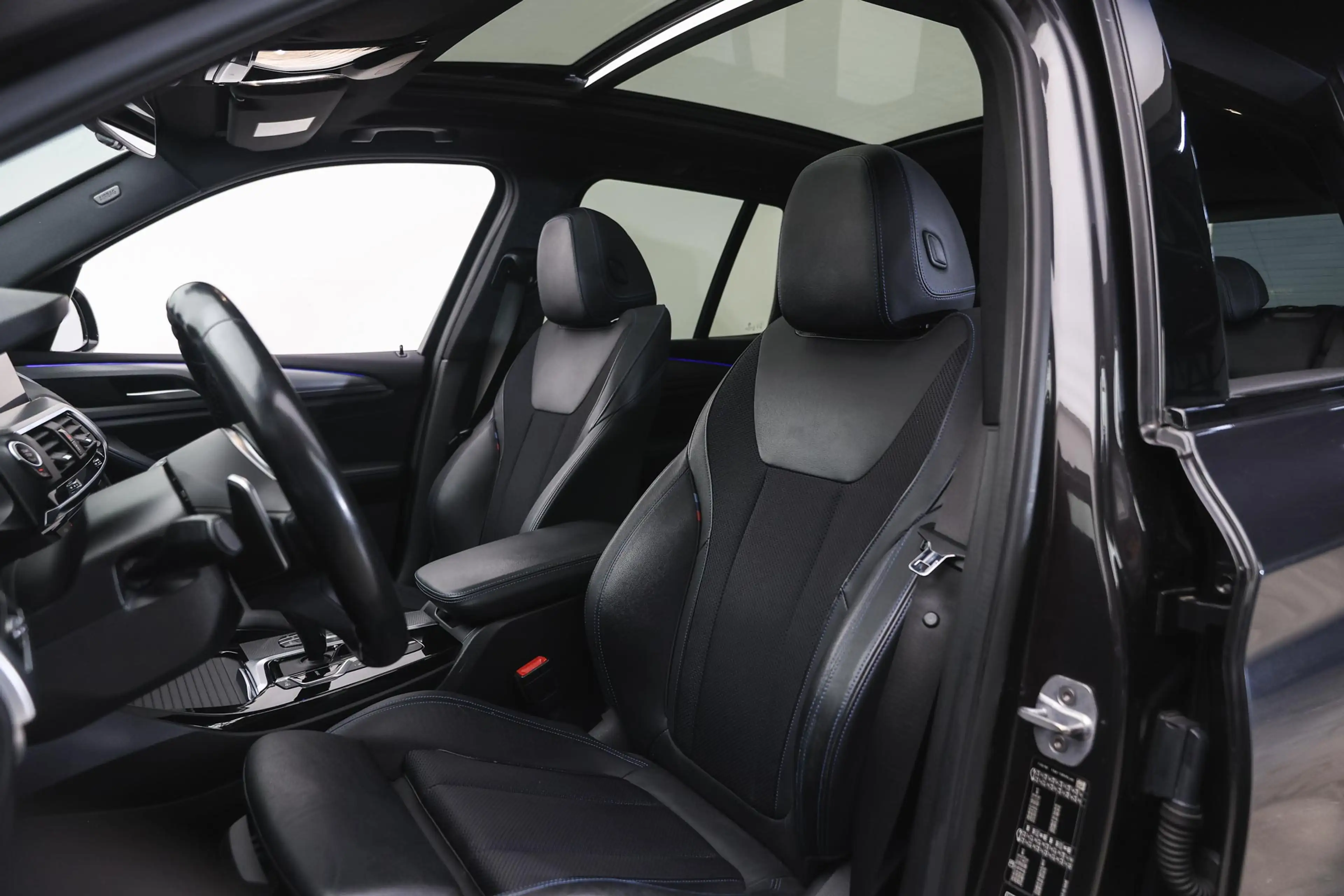 BMW X3 xDrive20i M Sport Automaat / Panoramadak / Sportst — photo 9