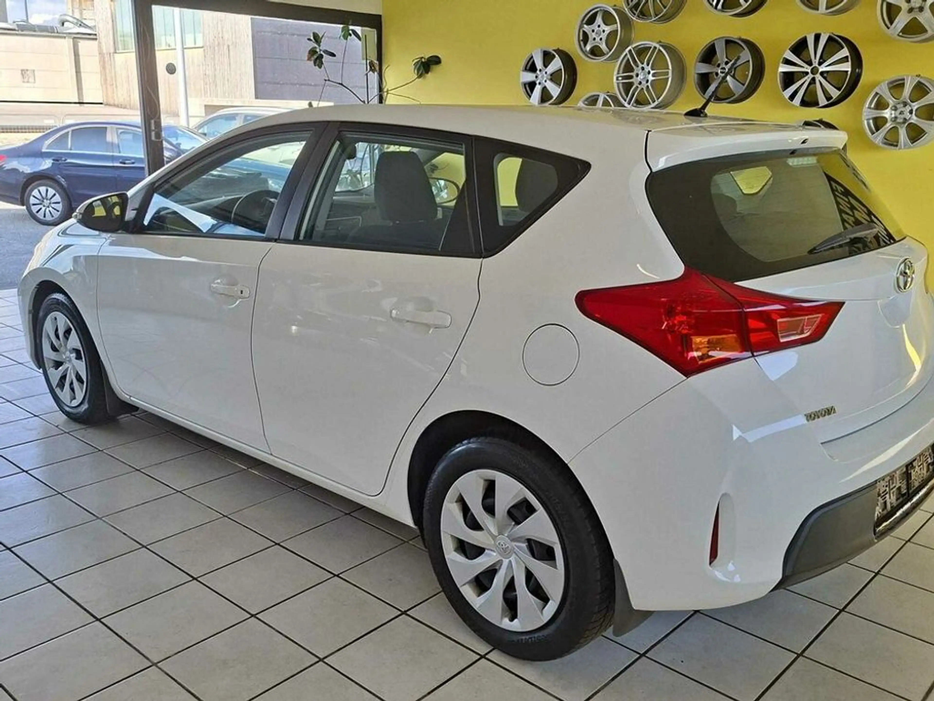 Toyota Auris Active GUTER ZUSTAND,  TEMPOMAT, KLIMA — photo 8