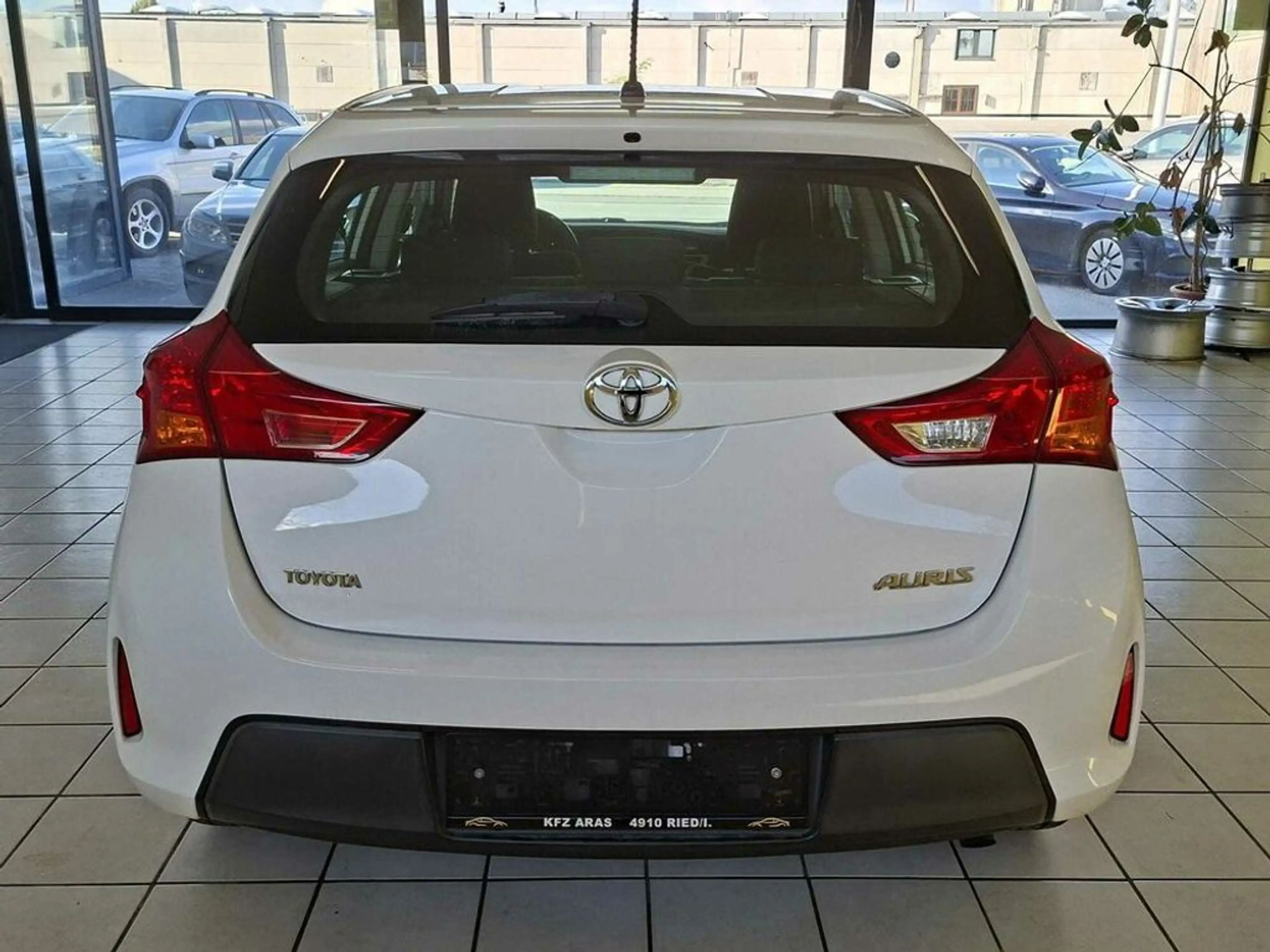 Toyota Auris Active GUTER ZUSTAND,  TEMPOMAT, KLIMA — photo 6