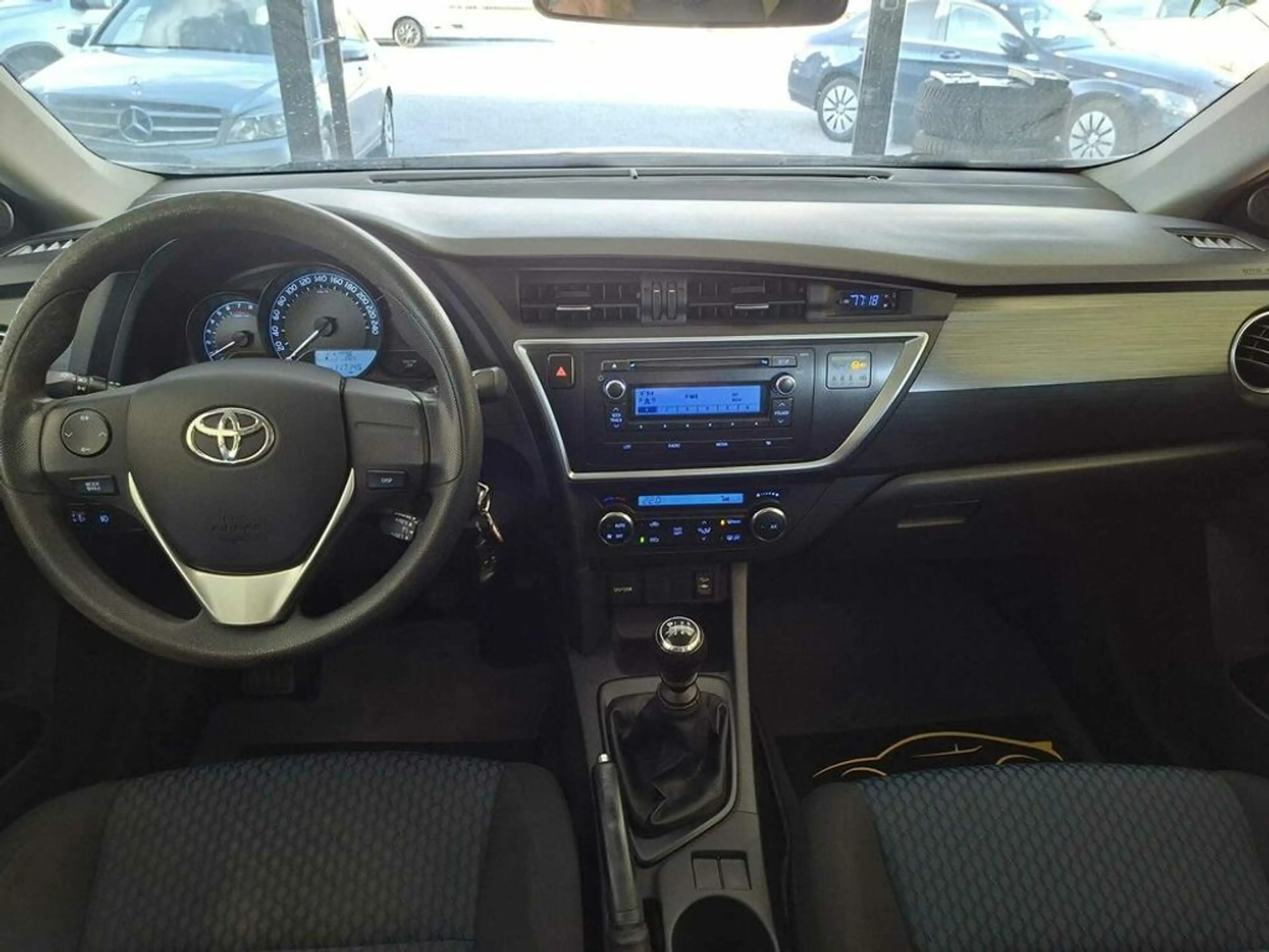 Toyota Auris Active GUTER ZUSTAND,  TEMPOMAT, KLIMA — photo 14