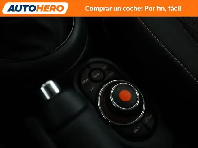 Mini Hatch view 28