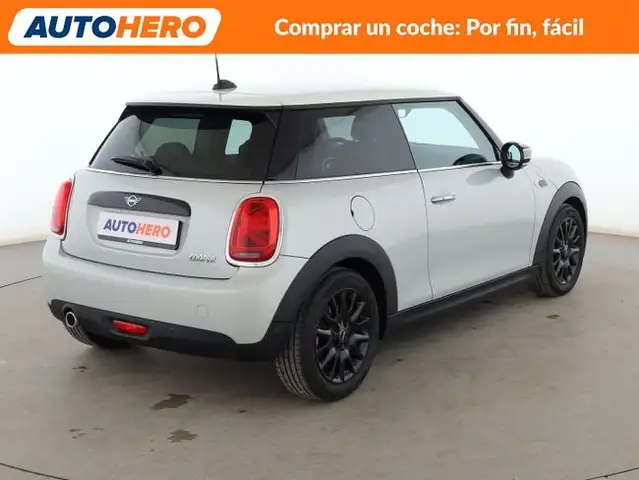 Mini Hatch view 6
