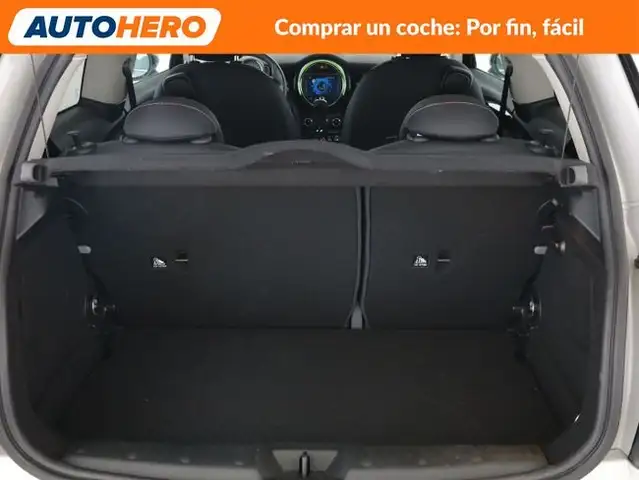 Mini Hatch view 18