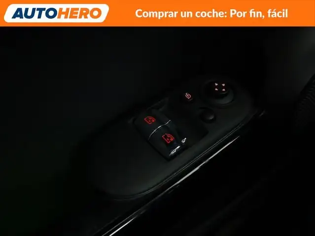 Mini Hatch view 30