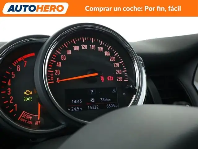 Mini Hatch view 24