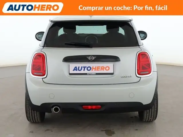Mini Hatch view 5