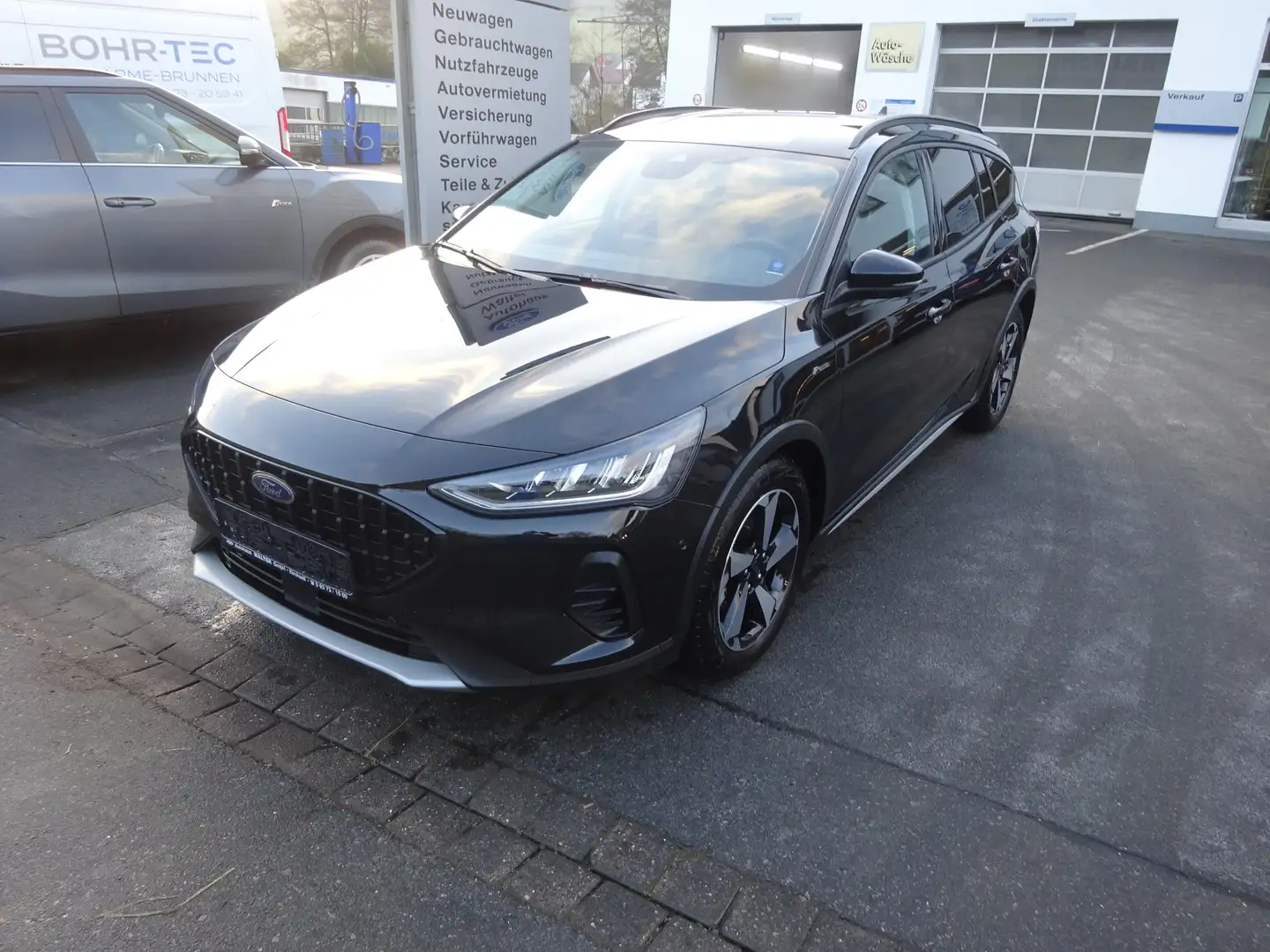 Ford Focus Active X LED Navi Kamera ACC AHK Black - 1