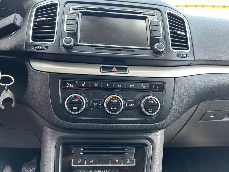 SEAT Alhambra 2.0 TDI Style Viva ( TURBOSCHADEN ) — photo 14