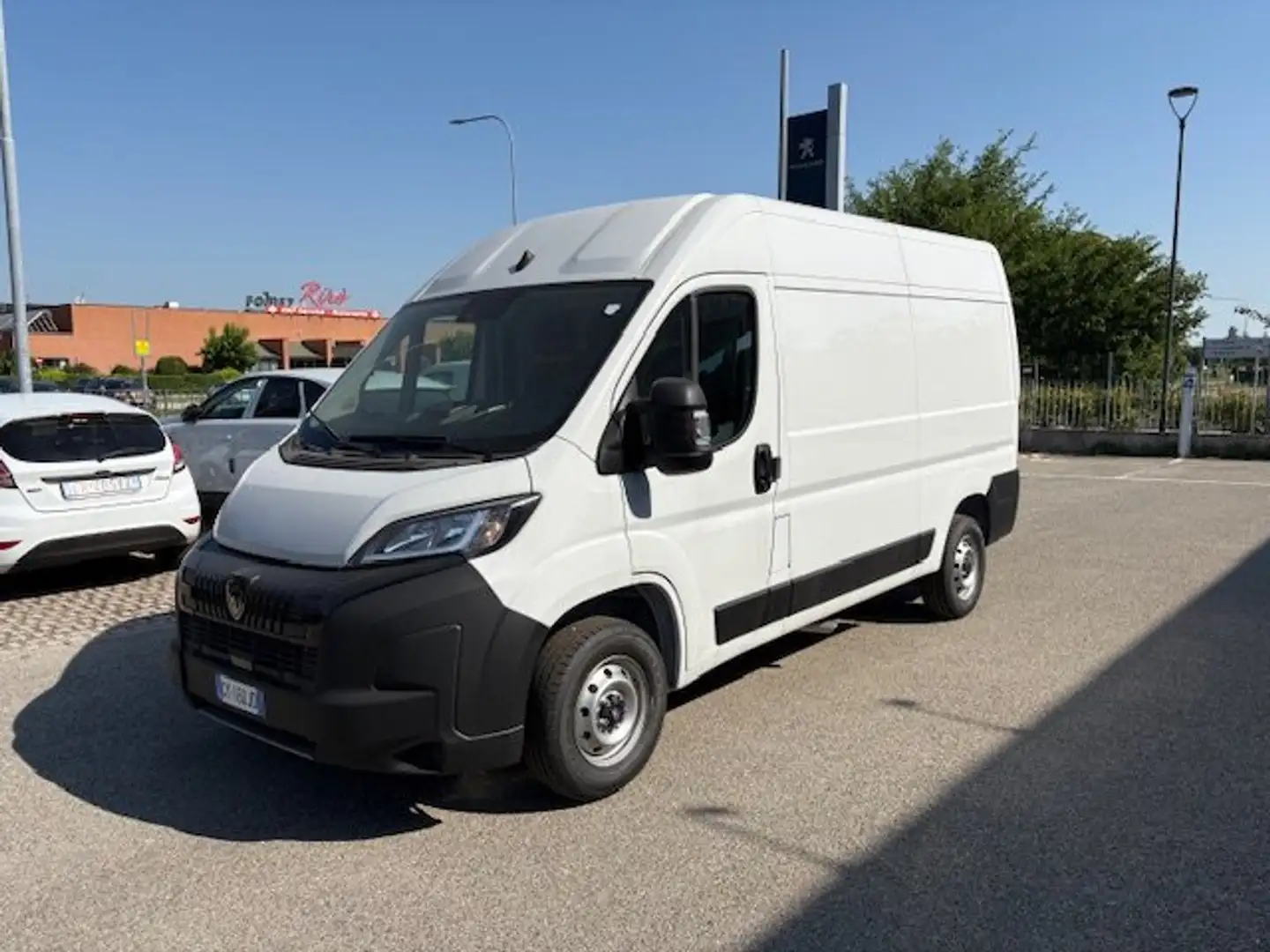 Peugeot Boxer 335 L2H2 140cv Bianco - 1