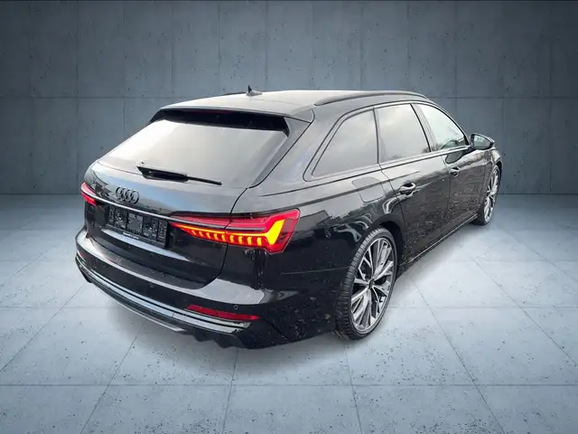 Audi S6 view 5
