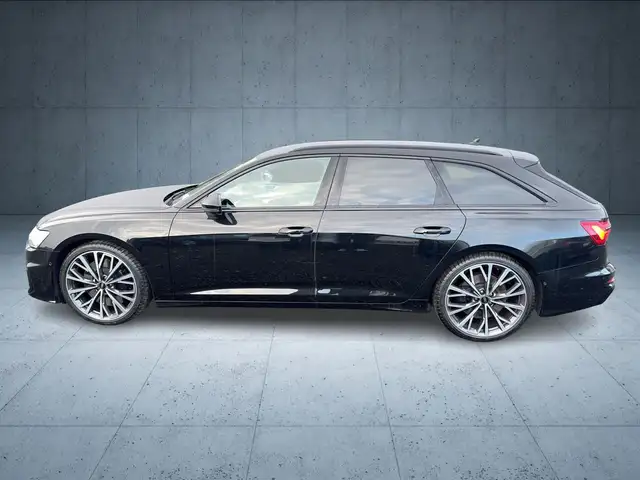 Audi S6 view 2