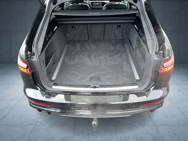 Audi S6 view 13