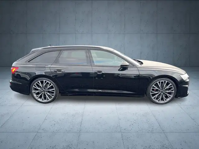 Audi S6 view 6