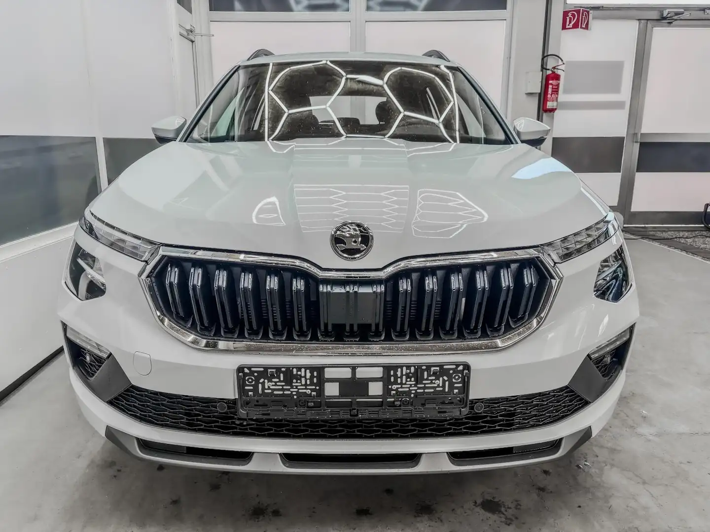 Skoda Kamiq SELECTION DSG KESSY RFK LED NSW KLIMAAUTOMATIK ... Weiß - 2