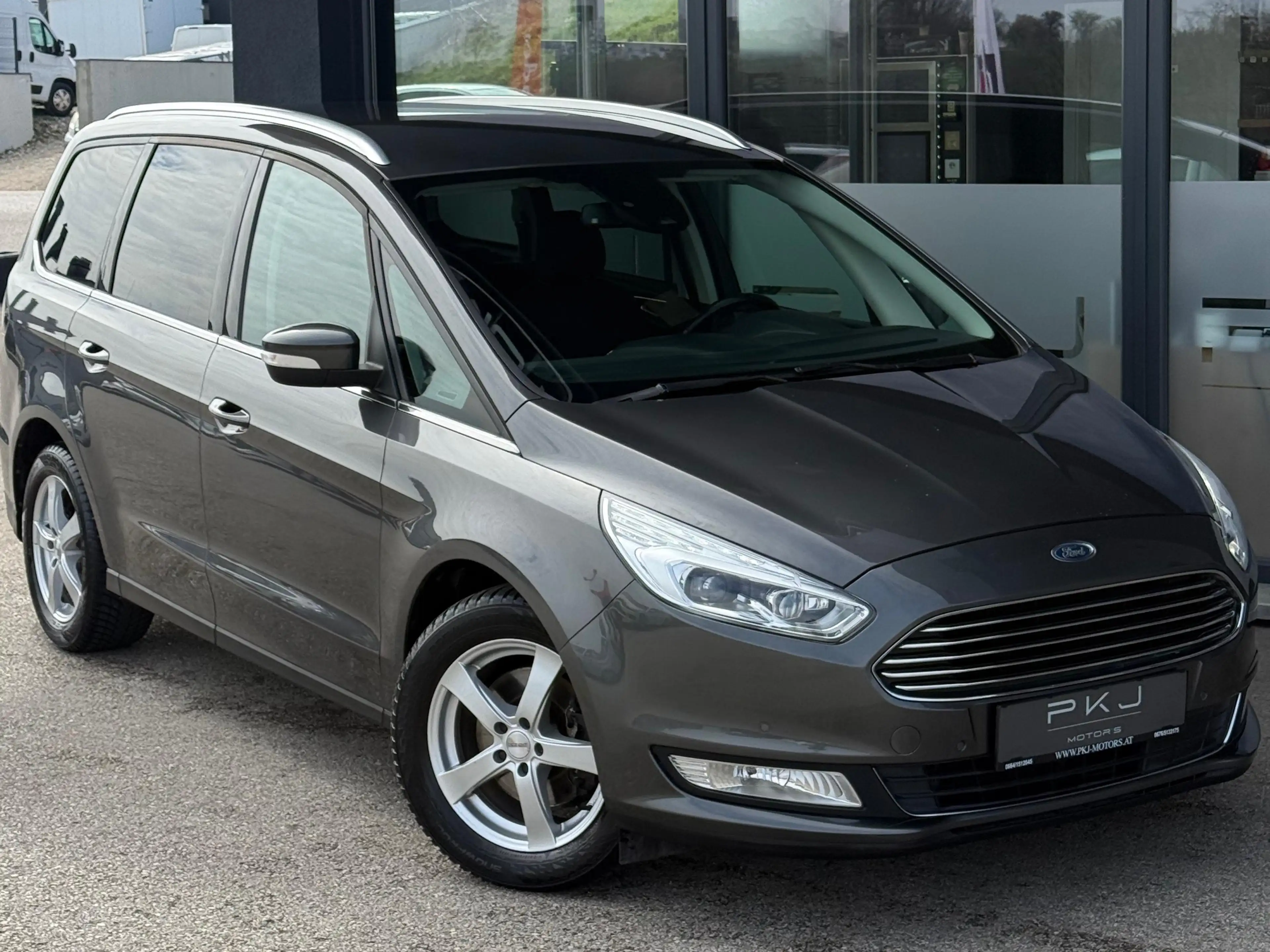 Ford Galaxy Galaxy 2,0 EcoBlue SCR Titanium Aut. 7-SITZER — photo 2