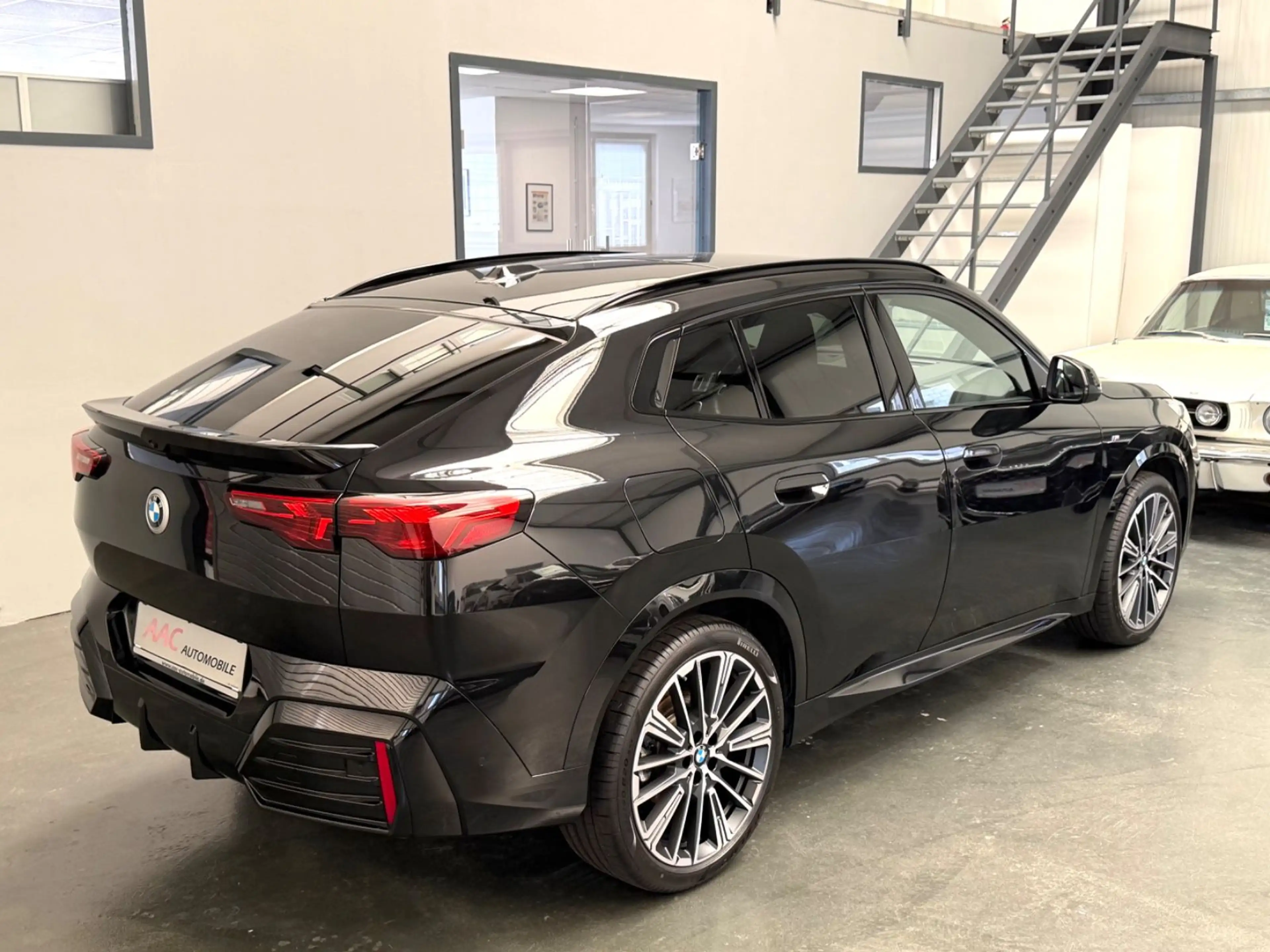 BMW X2 20 d xDrive M Sport Navi/HUD/Panorama/360 Cam — photo 9