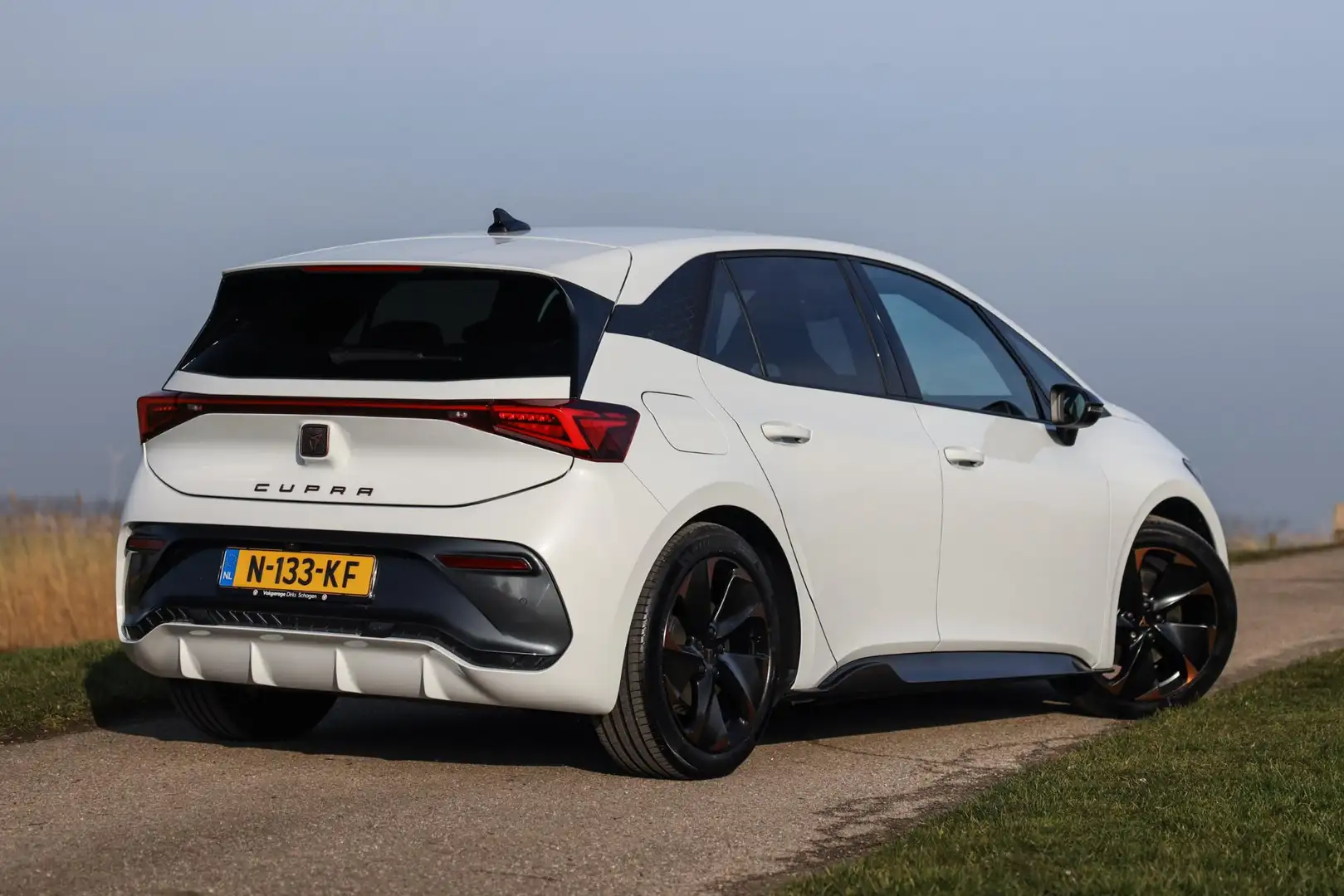 CUPRA Born Adrenaline One 62 kWh ✅ LED ✅ ACC ✅Carplay Blanc - 2