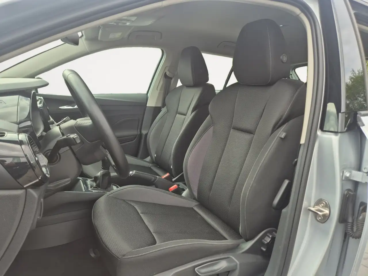 Skoda Fabia Tour 81kw TSI *Frontscheibe heizbar*SHZ*Einparkhil, миниатюра 8