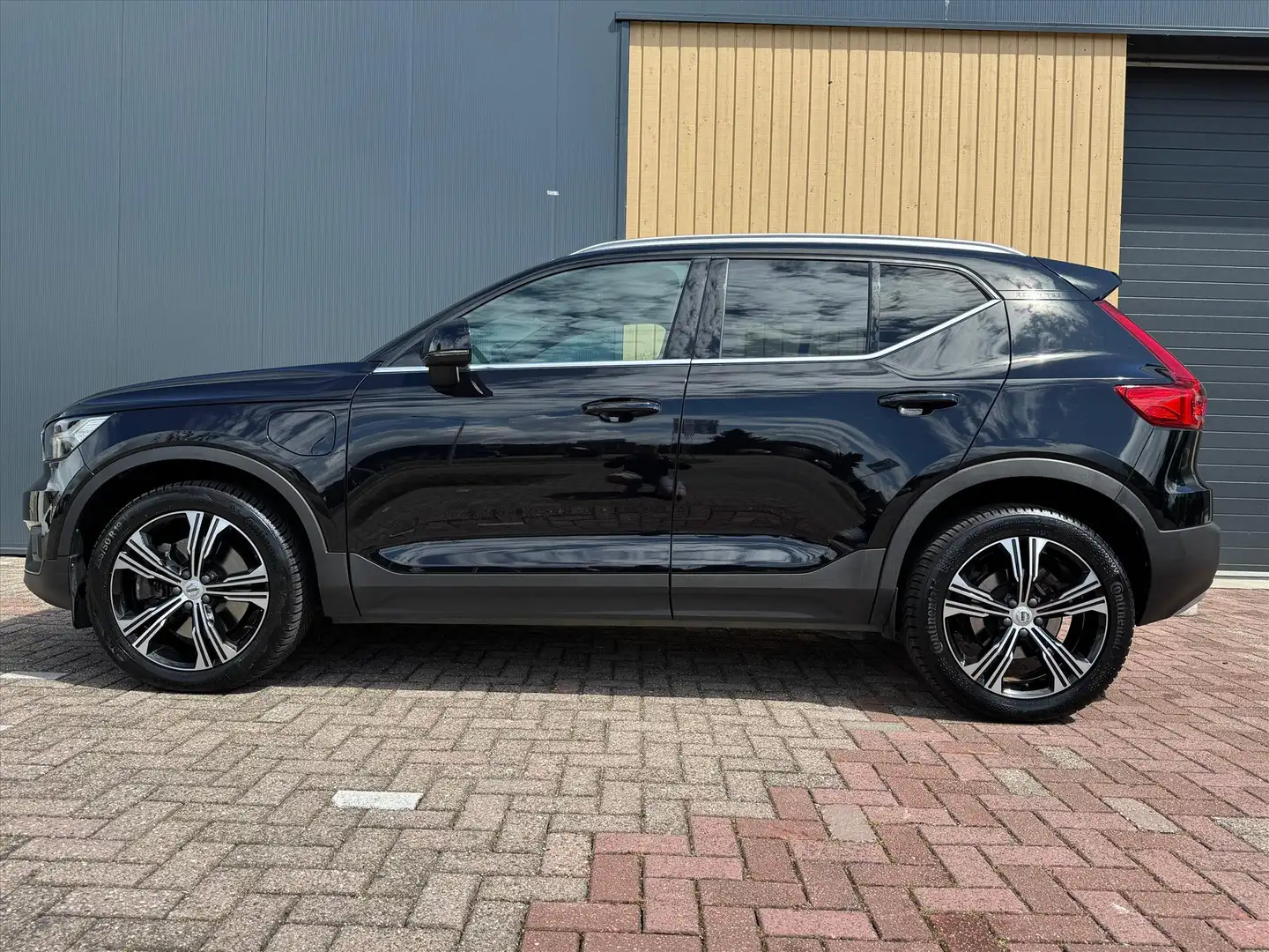 Volvo XC40 T5 Twin Engine 262pk Geartronic Inscription | Stuu Zwart - 2