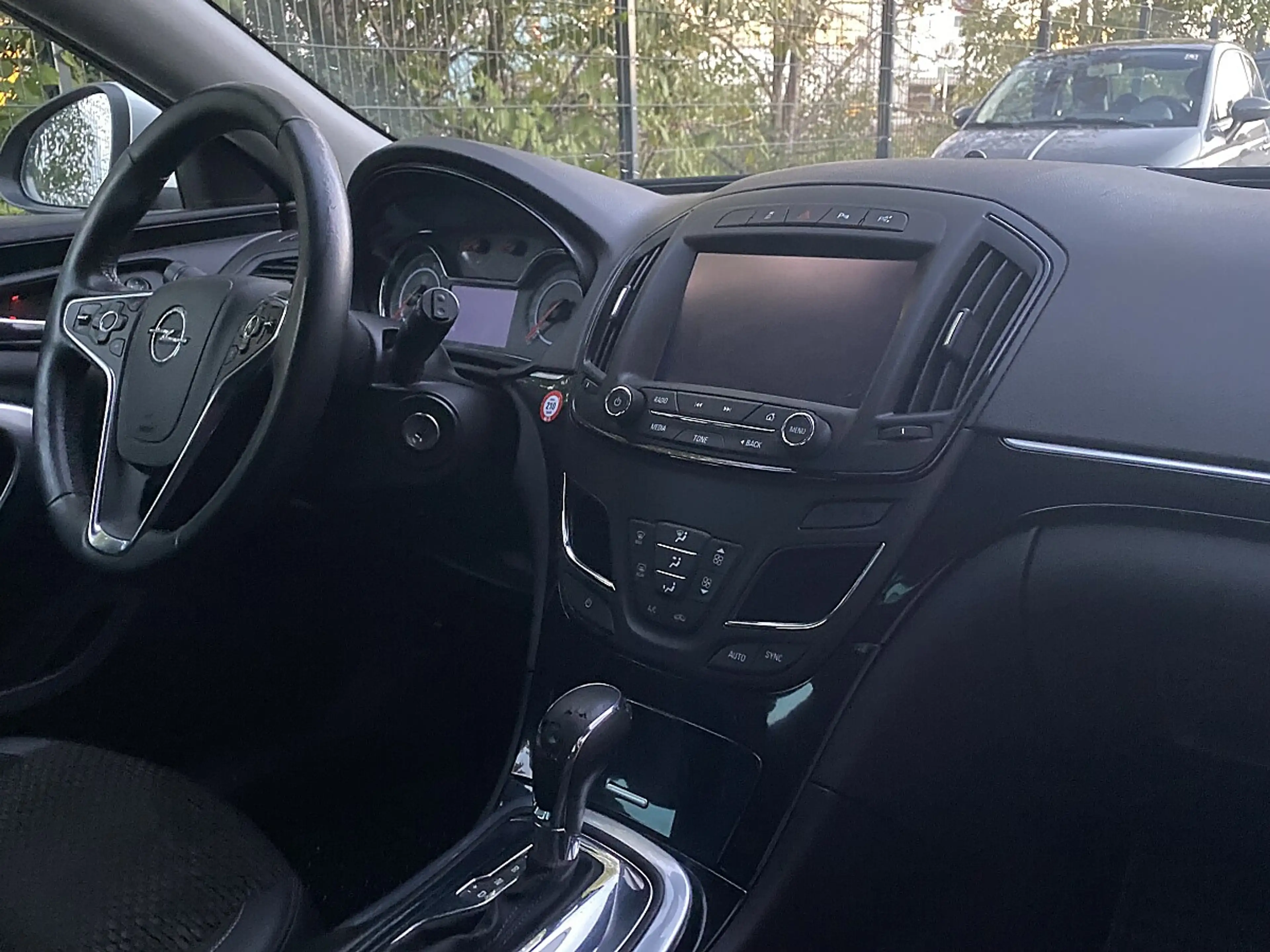 Opel Insignia 1,6 CDTI Sport**Automatik**Pickerl bis 03.2027** — photo 10