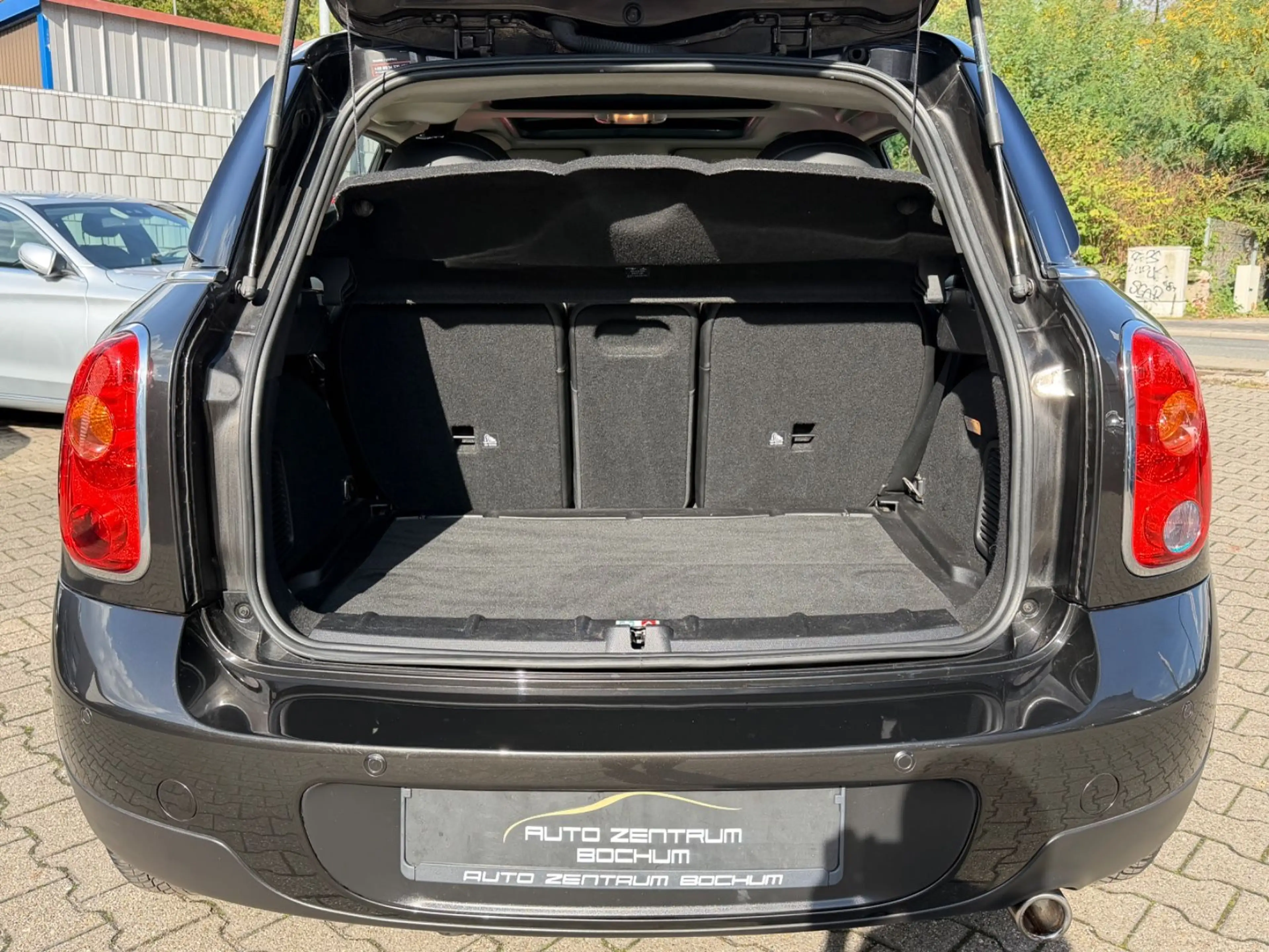 MINI Cooper D Countryman Cooper D Countryman Pano Leder Navi Automatik — photo 15